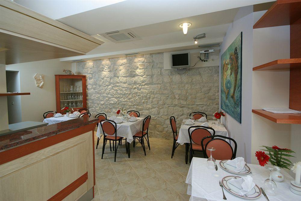 Hotel Trogir Extérieur photo